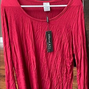 Long Sleeved Red Stretch Shirt - XXL - OThread & Company